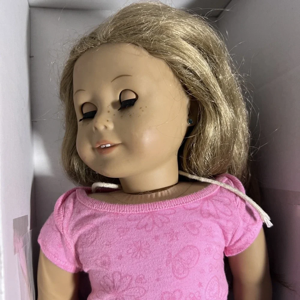 American Girl InnerstarU Doll #24 – 18